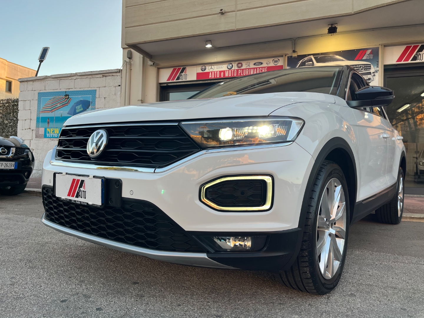 T-Roc 1.6 TDI SCR Advanced BlueMot.Tech. - immagine 8