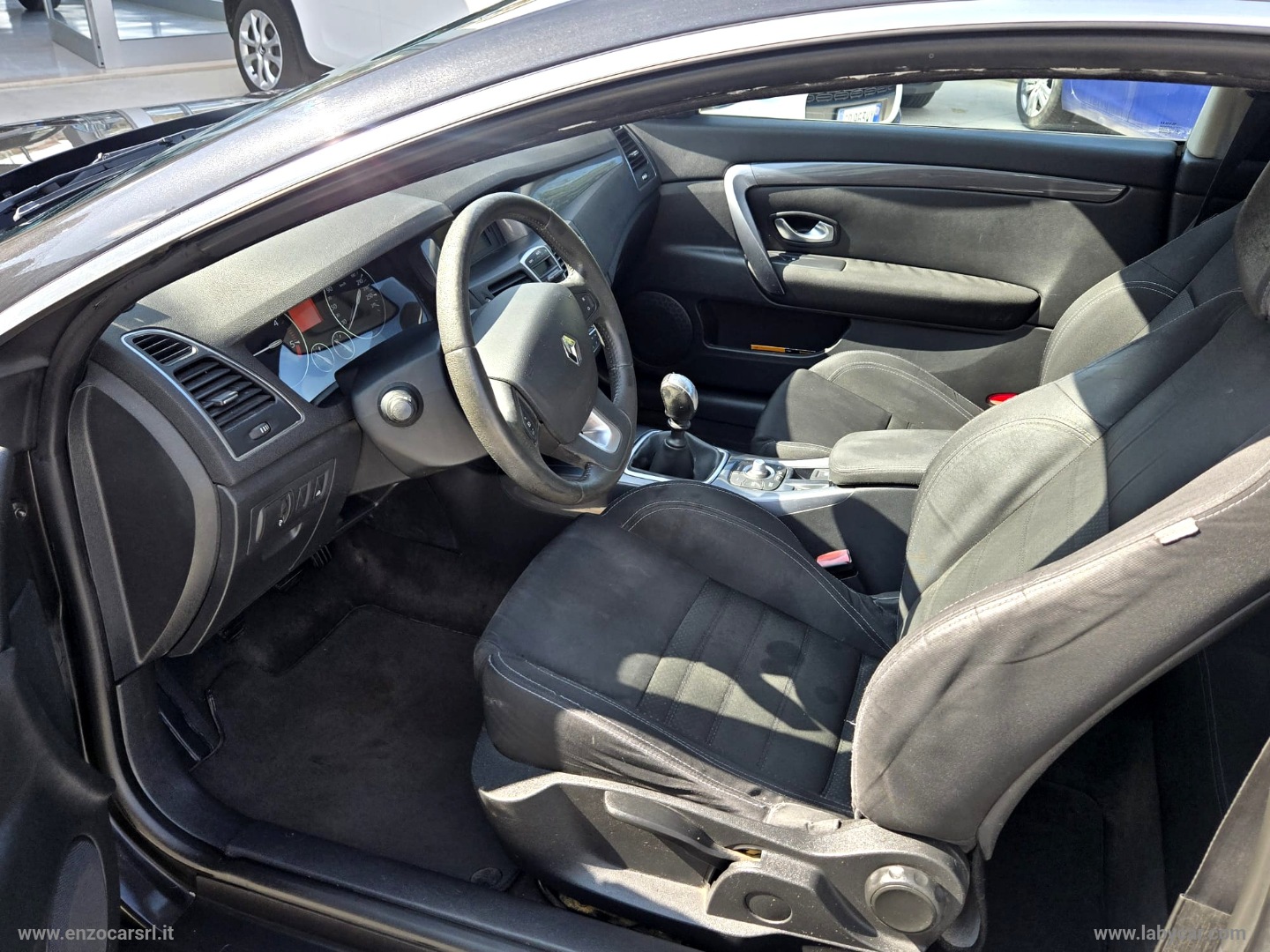 Laguna Coupé 2.0 dCi 150 CV Wave Edition - immagine 8