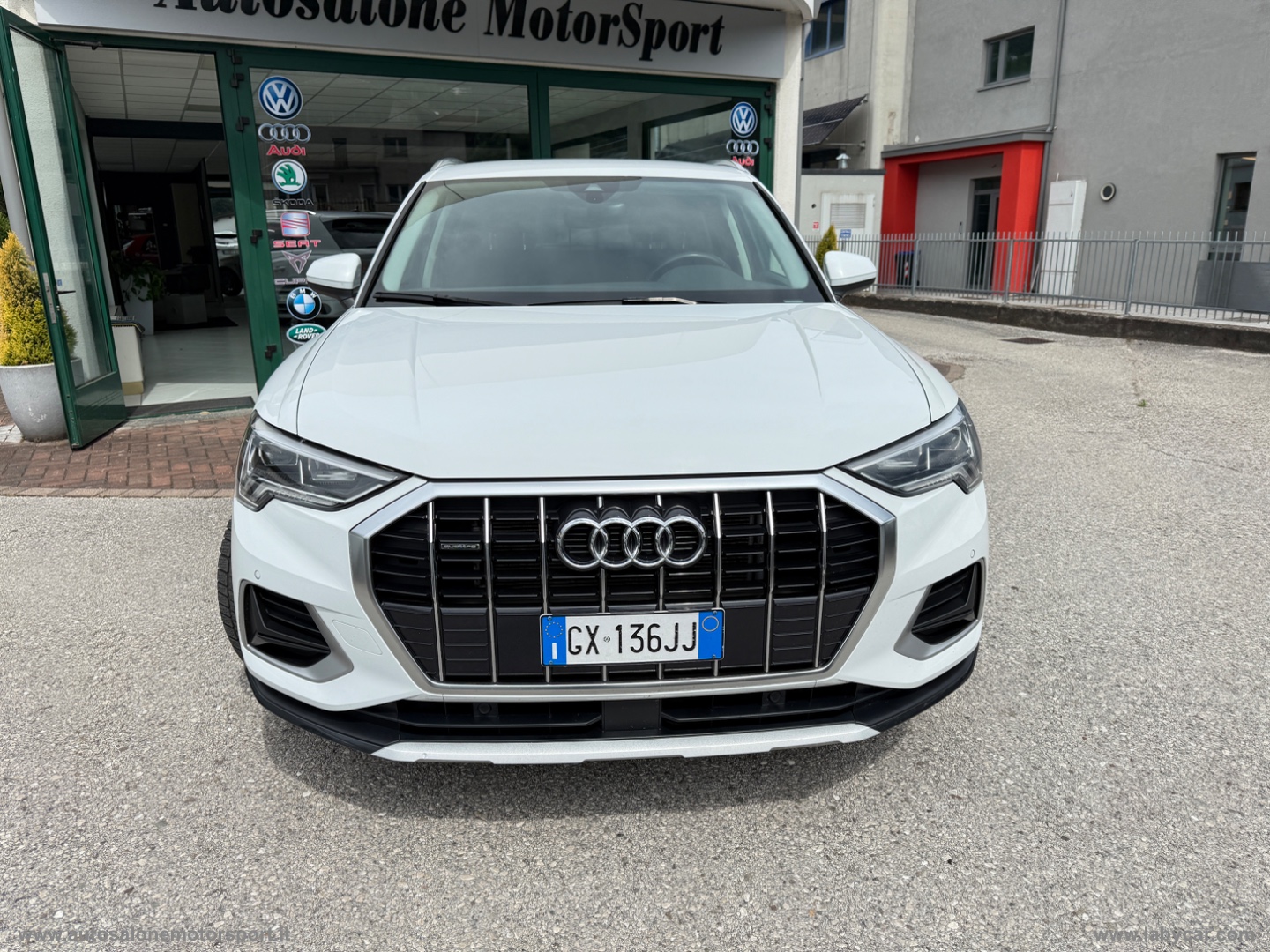 Q3 SPB 40 TDI quattro S tr. Ident. Black - immagine 8