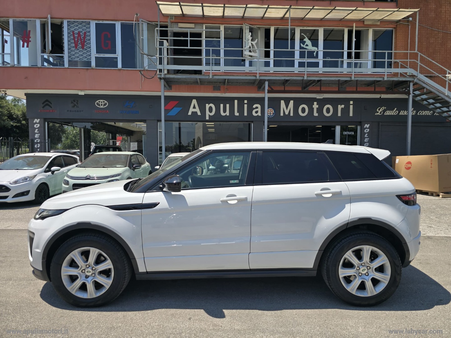 RR Evoque 2.0 TD4 150 CV 5p. HSE Dynamic - immagine 8