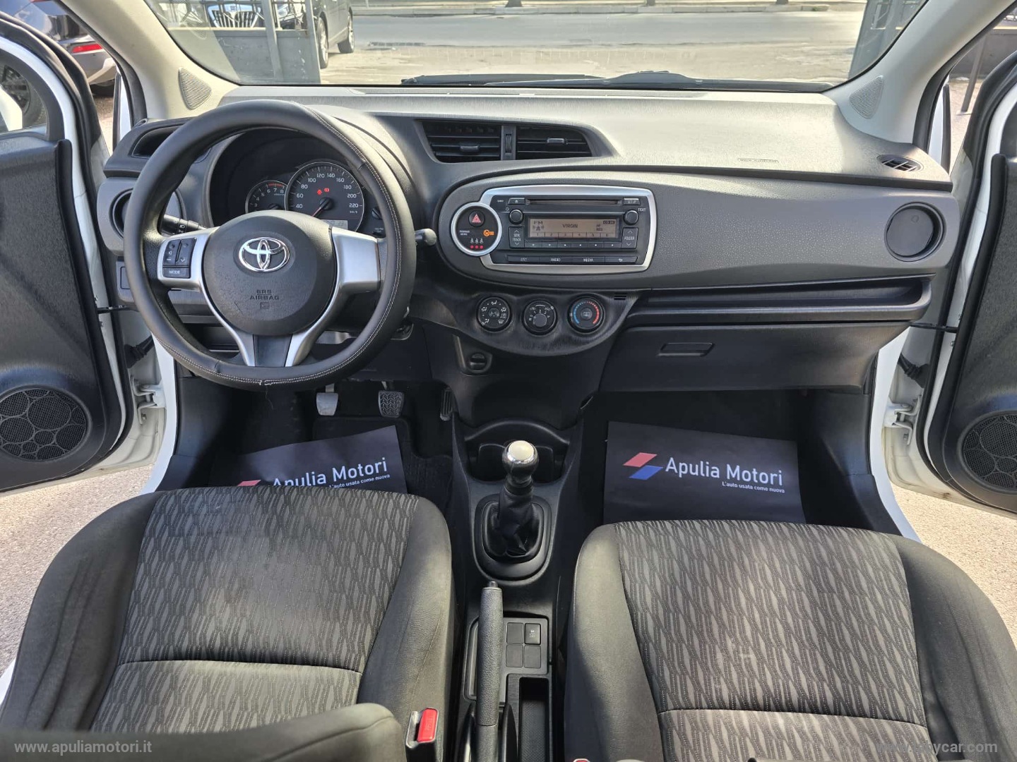 Yaris 1.0 5p. Lounge - immagine 8