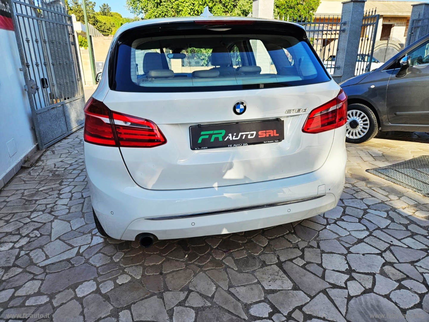 218d xDrive Active Tourer Luxury aut. - immagine 8