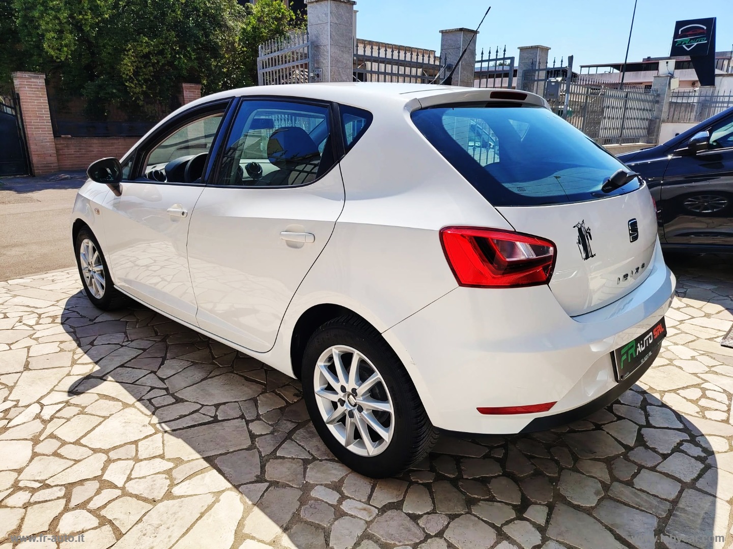 Ibiza 1.0 75CV 5p. Connect - immagine 8