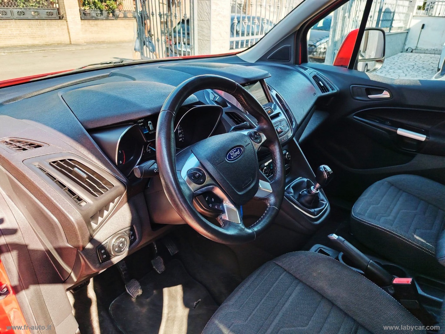 Tourneo Connect 1.5 TDCi 120 CV Tit. - immagine 8