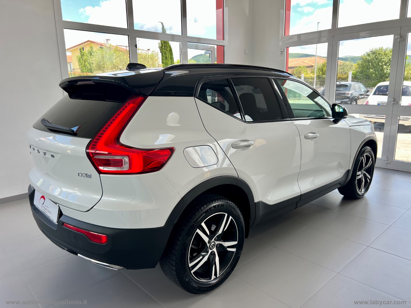 XC40 D3 R-design - immagine 8