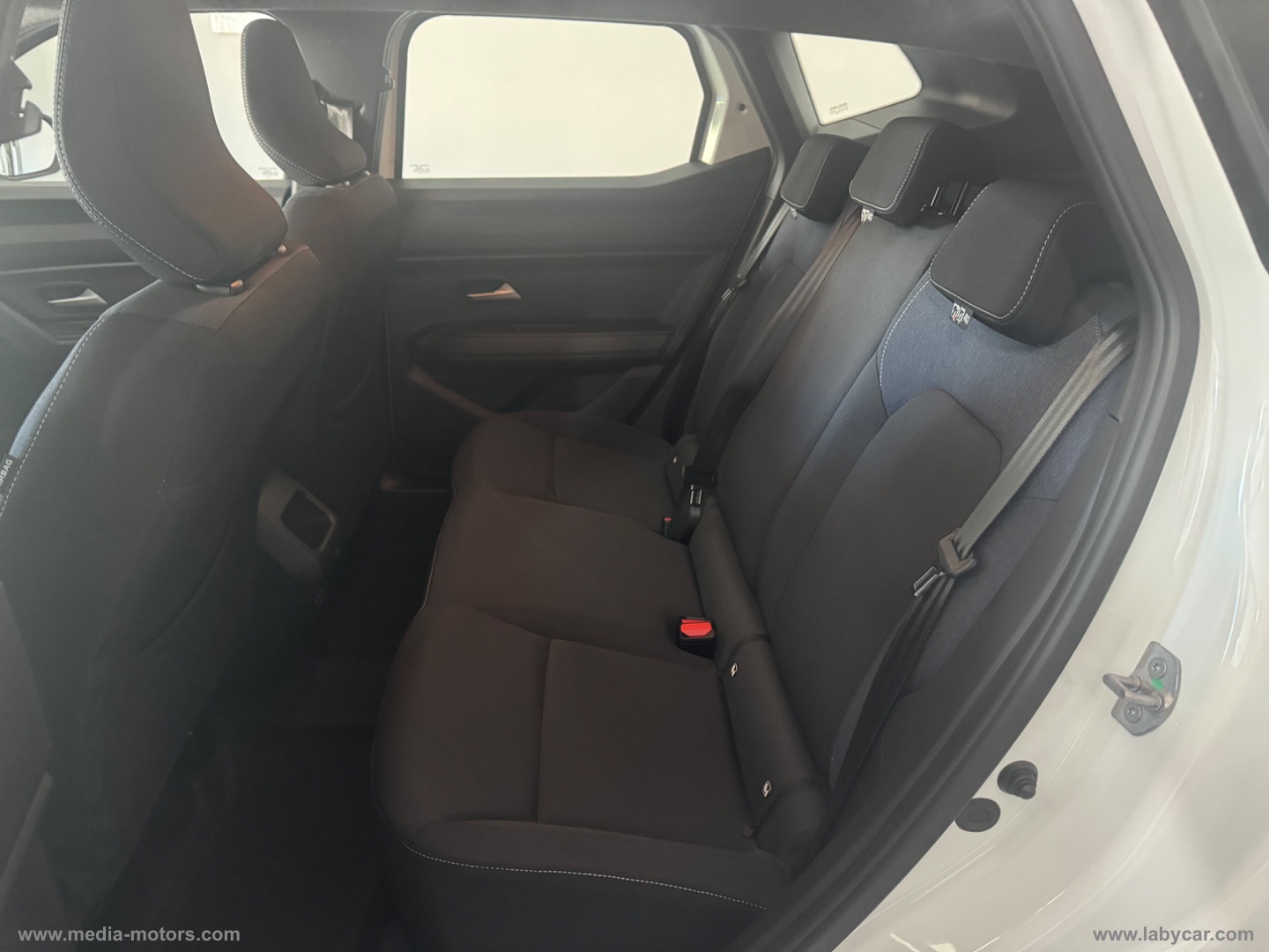 Duster Eco-G 120 CV auto Expression - immagine 8