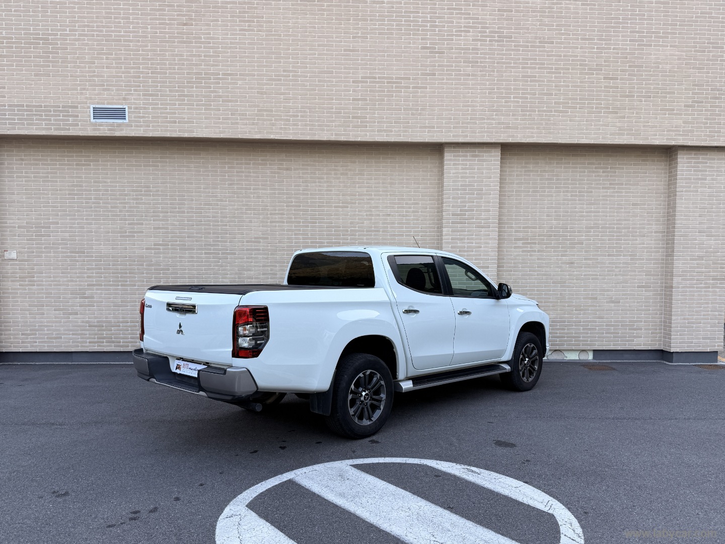 L200 2.3 D DoubleCab 4x4 RIDOTTE E BLOCCAGGIO - immagine 8