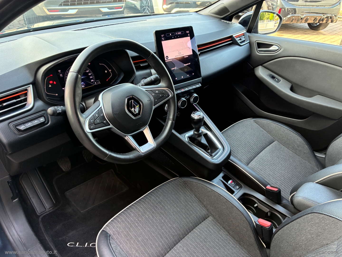 Clio TCe 90 CV 5p. Zen - immagine 8