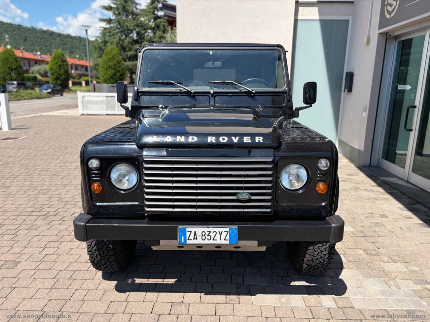 Defender 90 2.4 TD4 Station Wagon SE - immagine 8