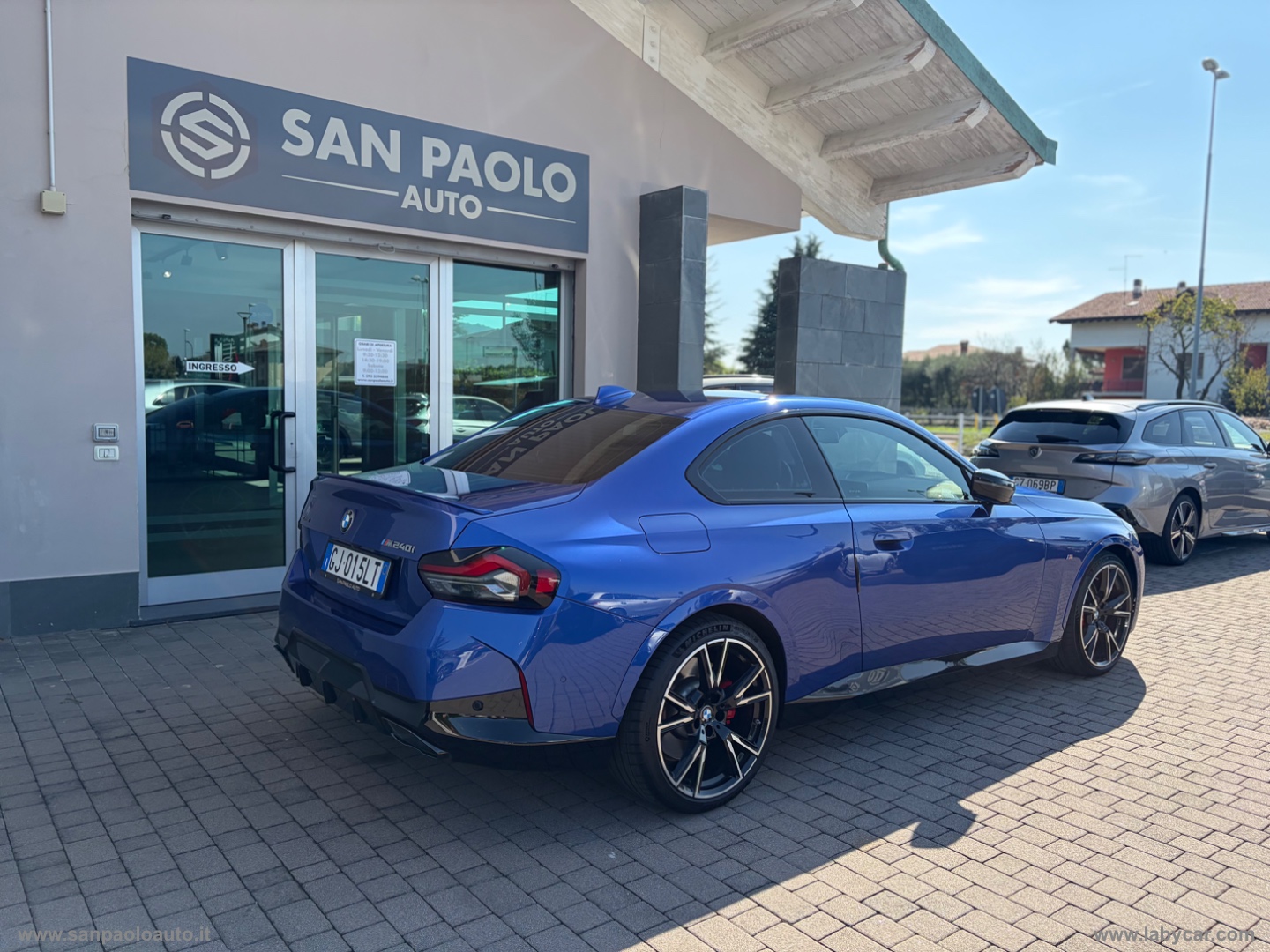M 240i xDrive - immagine 8