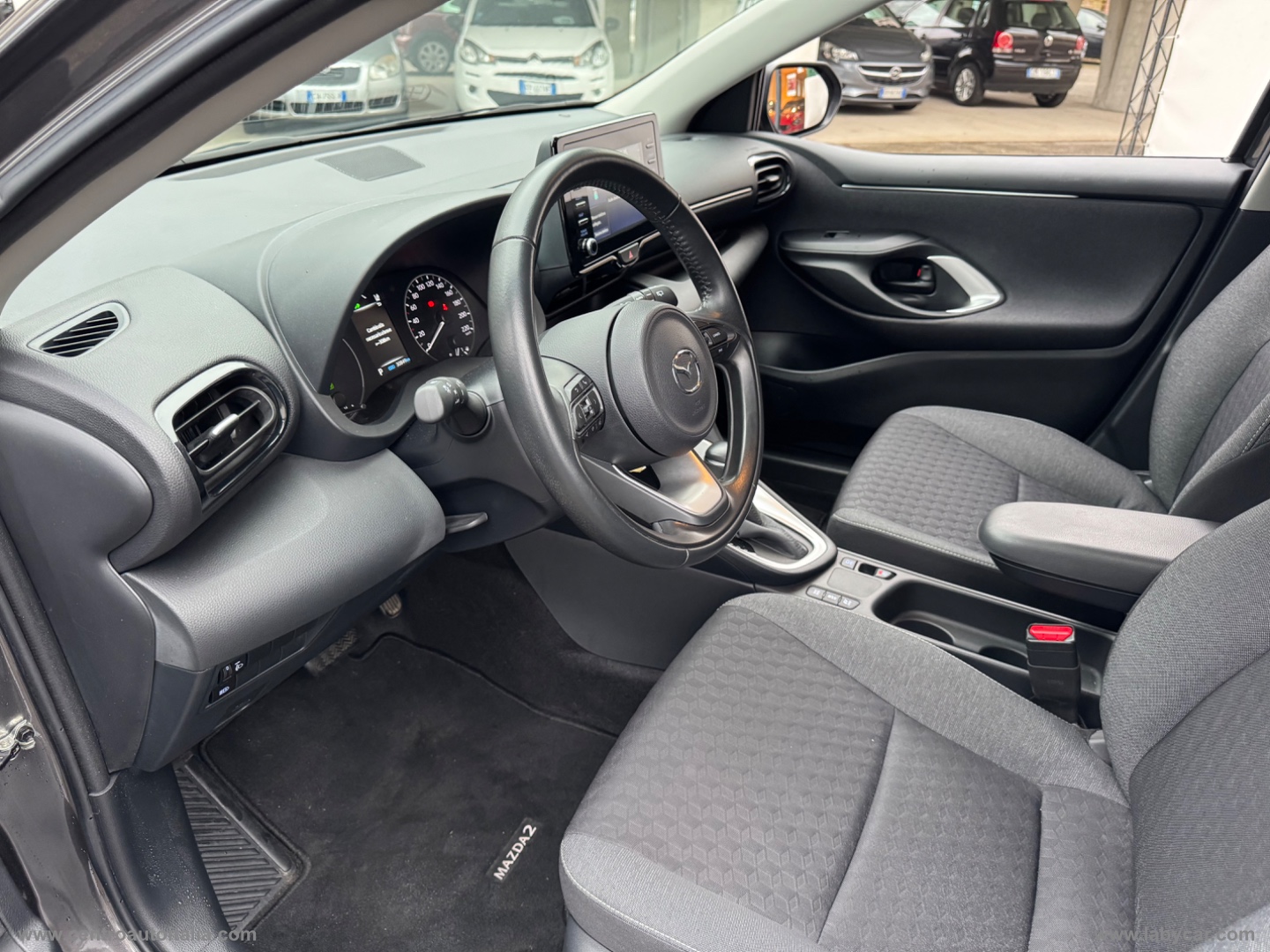 Mazda2 Hybrid 1.5 VVT Pure - immagine 8