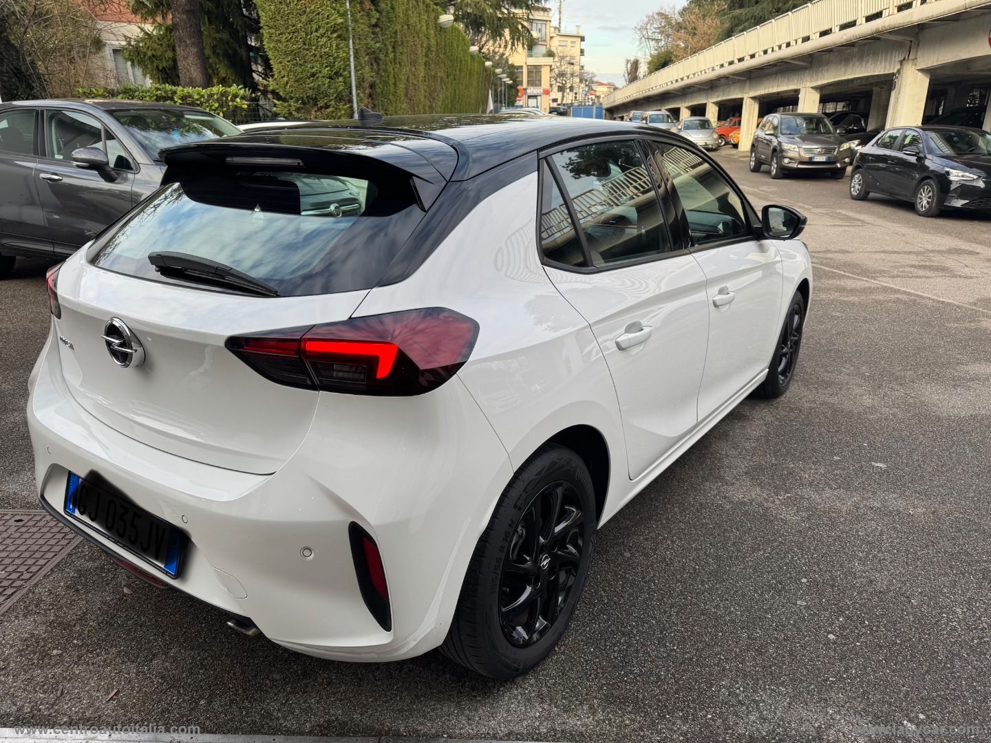 Corsa 1.2 100 CV GS Line - immagine 8