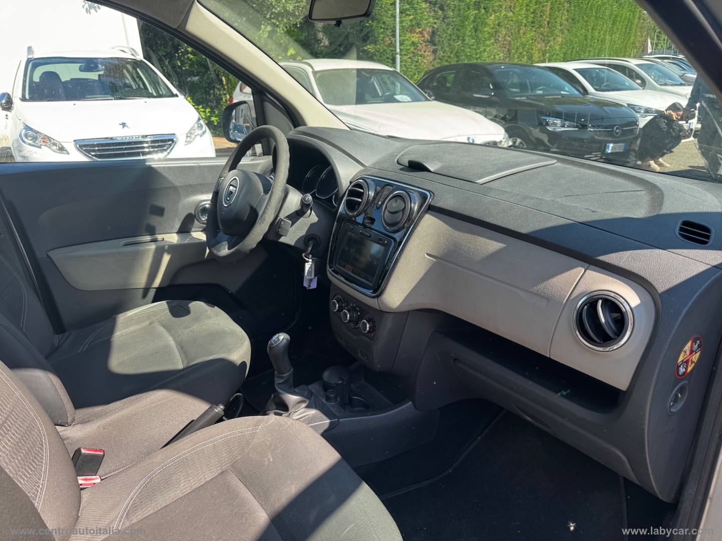 Logan 1.5 dCi 8V 90 CV Ambiance 7 POSTI - immagine 8