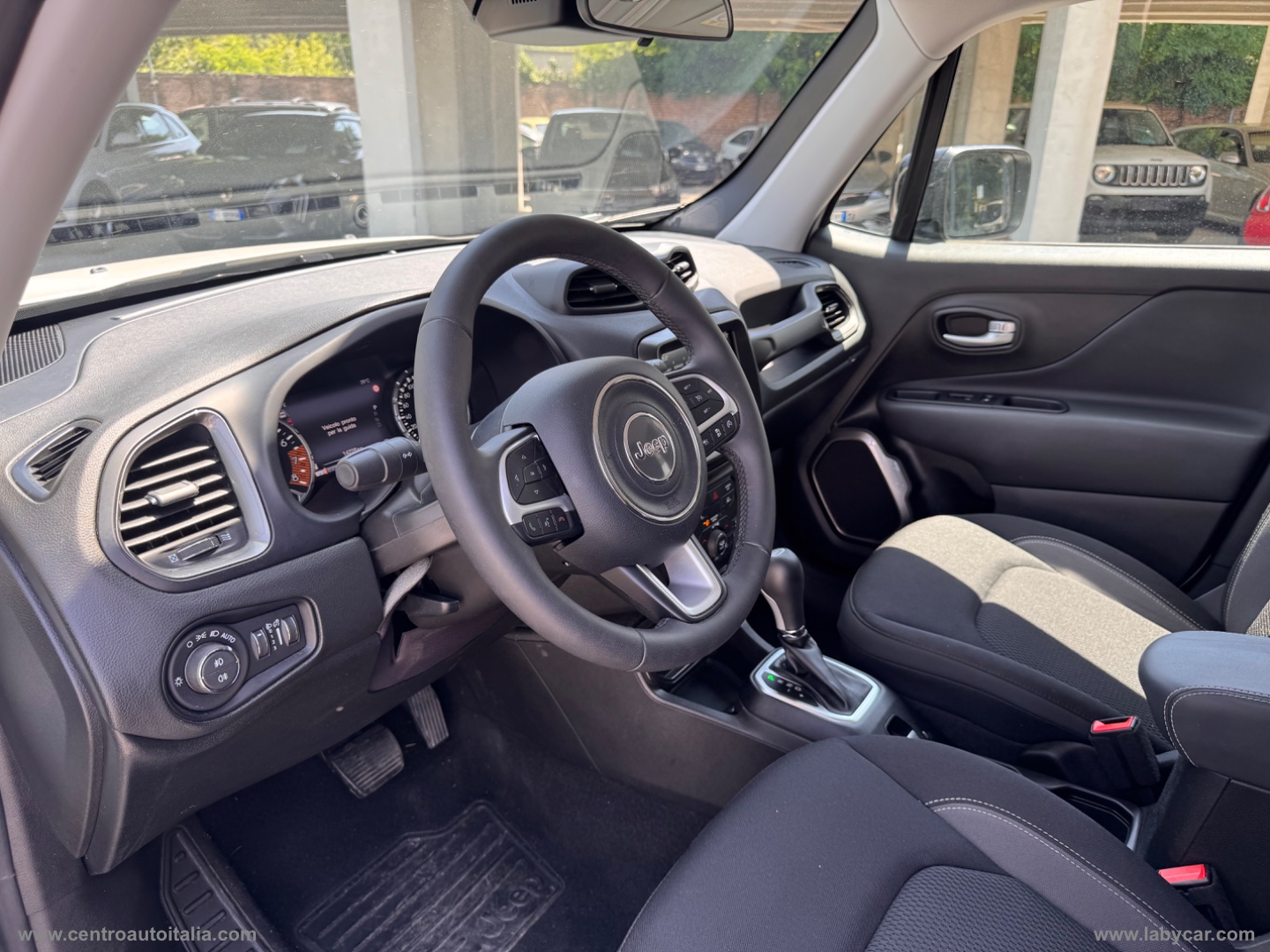 Renegade 1.5 T4 MHEV Limited - immagine 8