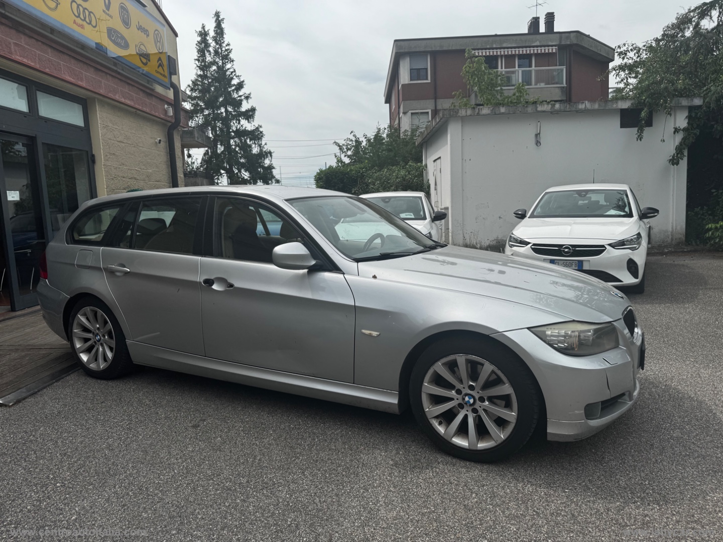 320d Touring Msport - immagine 8
