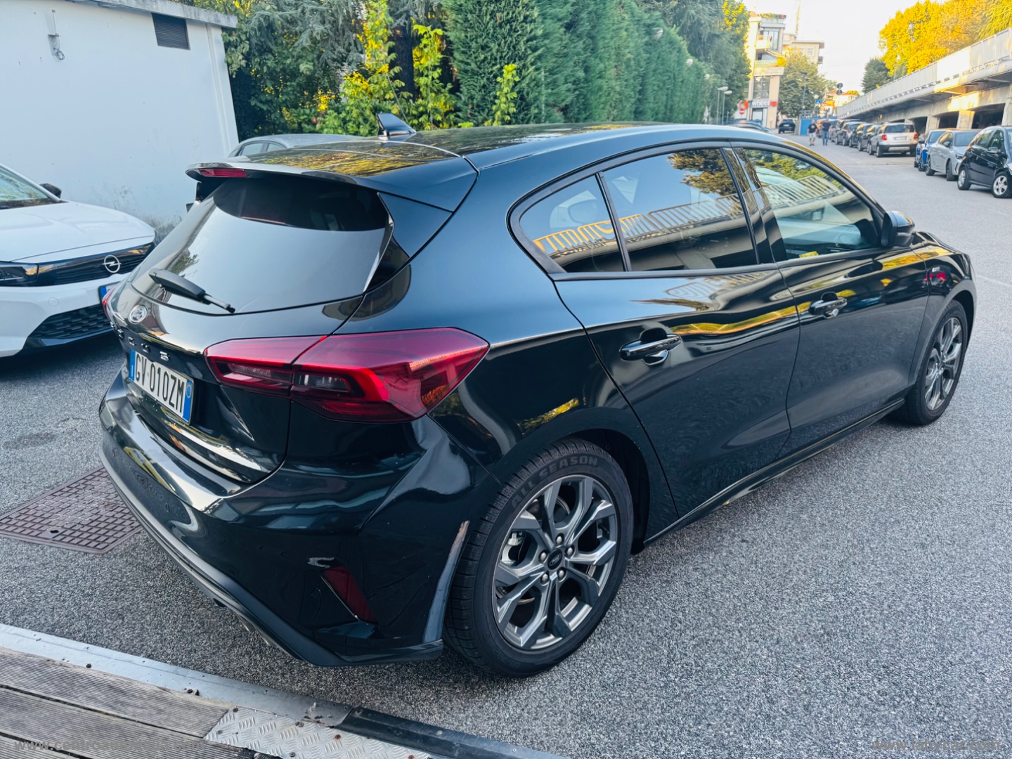 Focus 1.0 EcoBoost Hybrid 125CV 5p.ST LINE - immagine 8