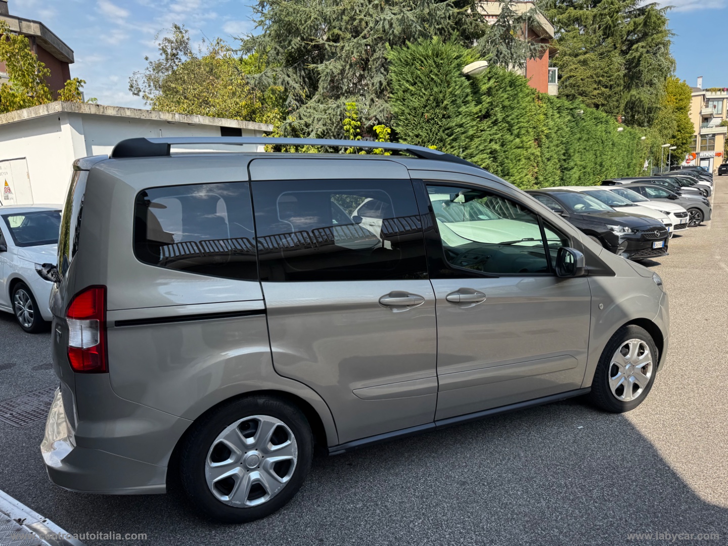 Tourneo Courier 1.0 EcoBoost 100 CV Tit. - immagine 8