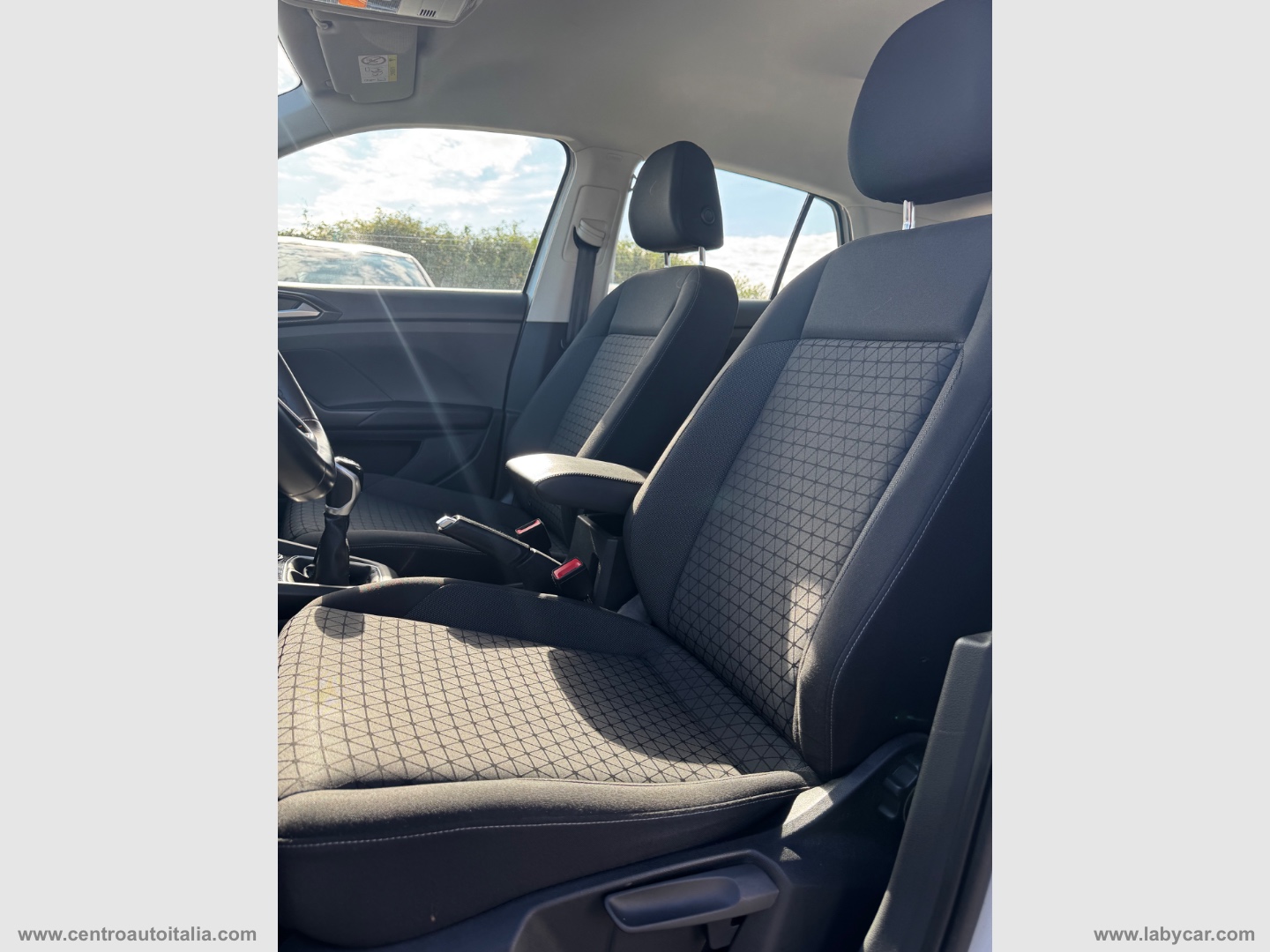 T-Cross 1.0 TSI 110 CV - immagine 8