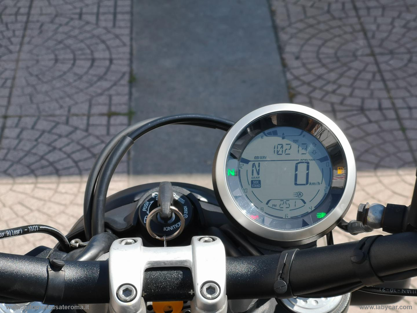 Scrambler 800 URBAN MOTARD PROMO WEB - immagine 8