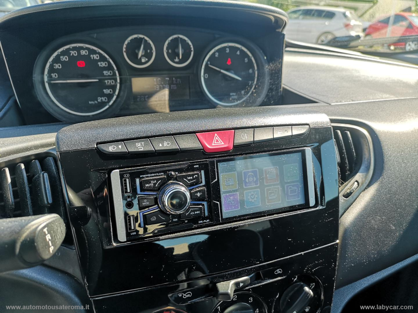 Ypsilon 1.2 69 CV 5p. Elle RATE AUTO MOTO SCOOTER - immagine 8