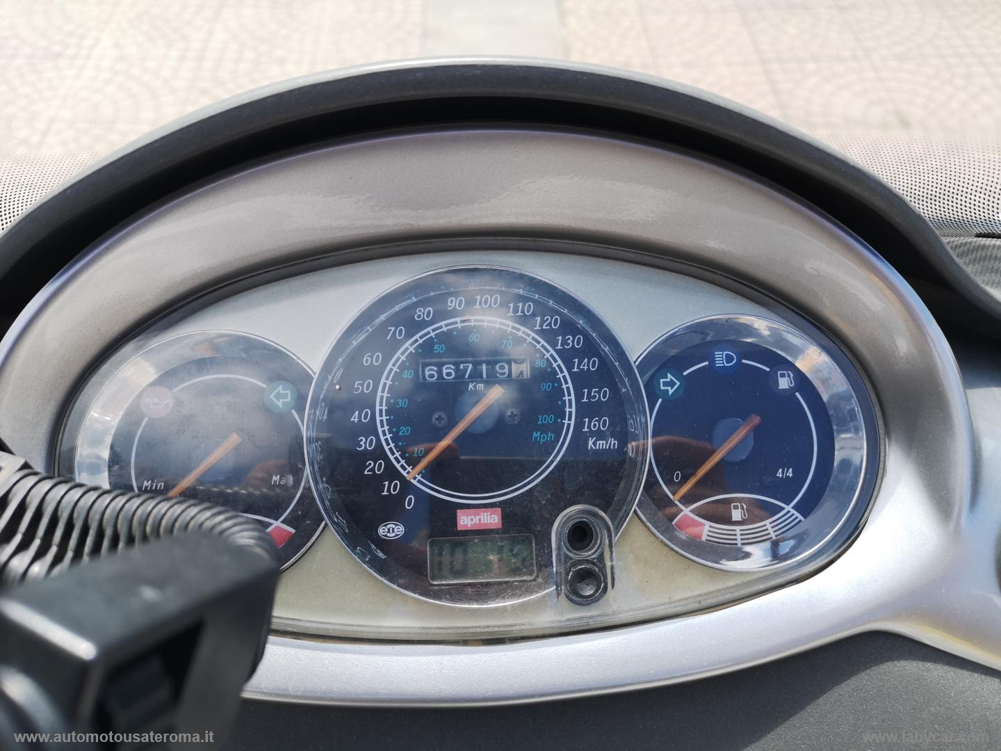 Leonardo 150 ST RATE AUTO MOTO SCOOTER - immagine 8