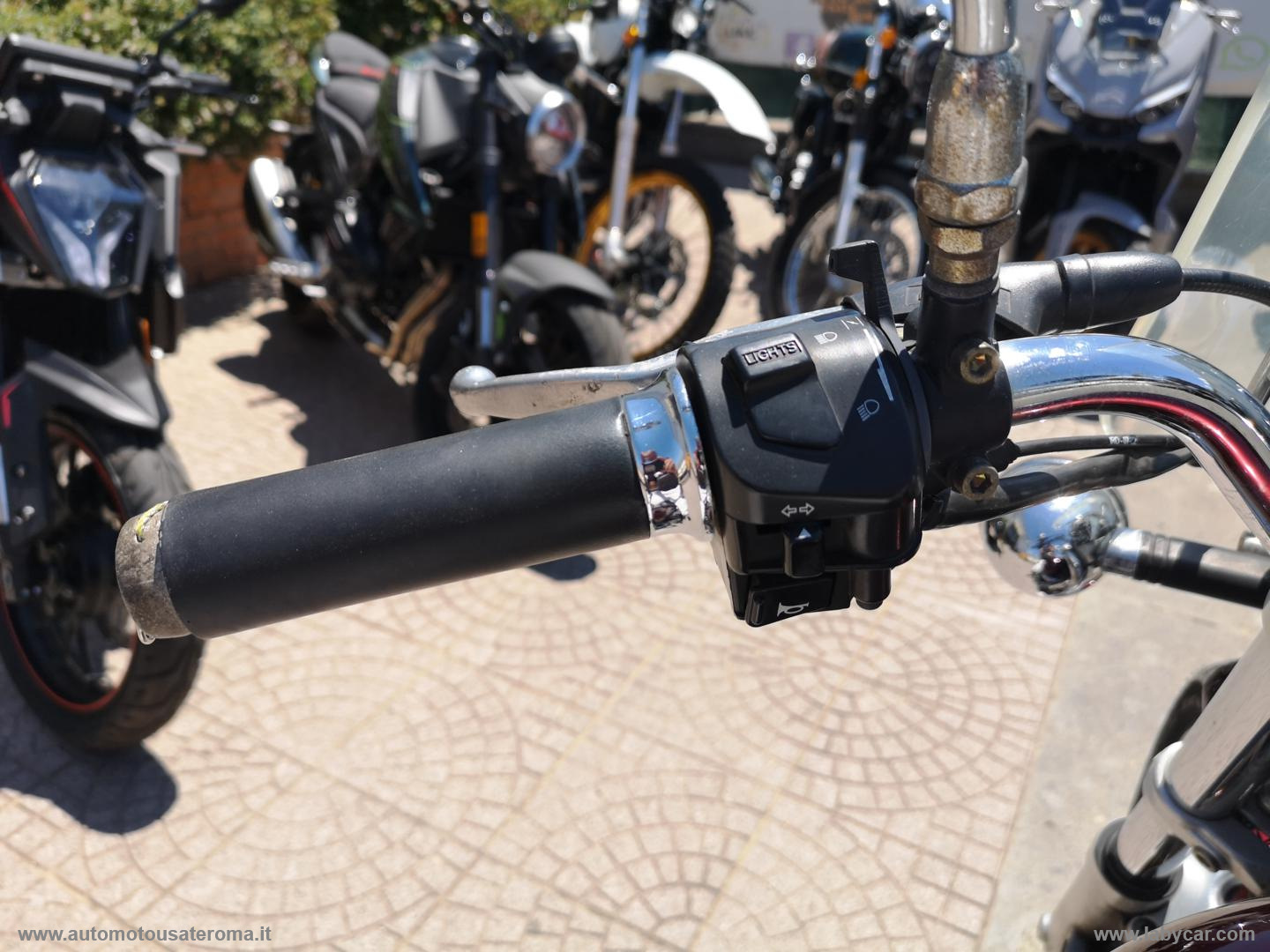 Nevada 750 CLUB RATE AUTO MOTO SCOOTER - immagine 8