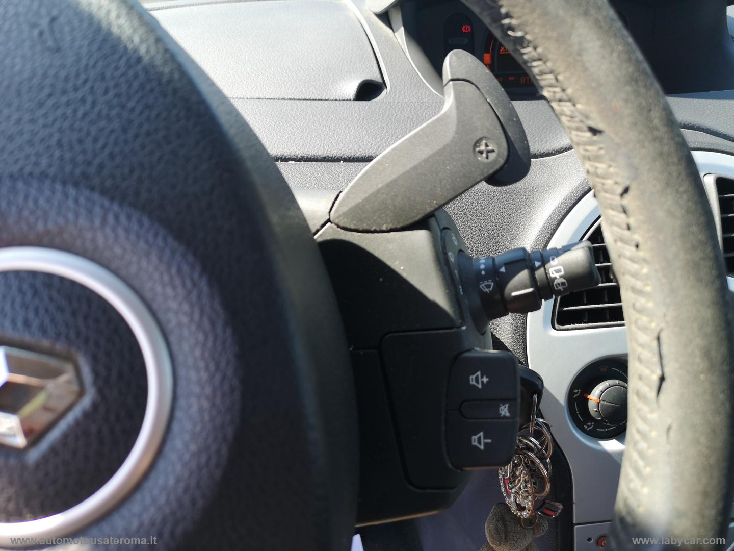 Modus 1.6 Dynamique RATE AUTO MOTO SCOOTER - immagine 8