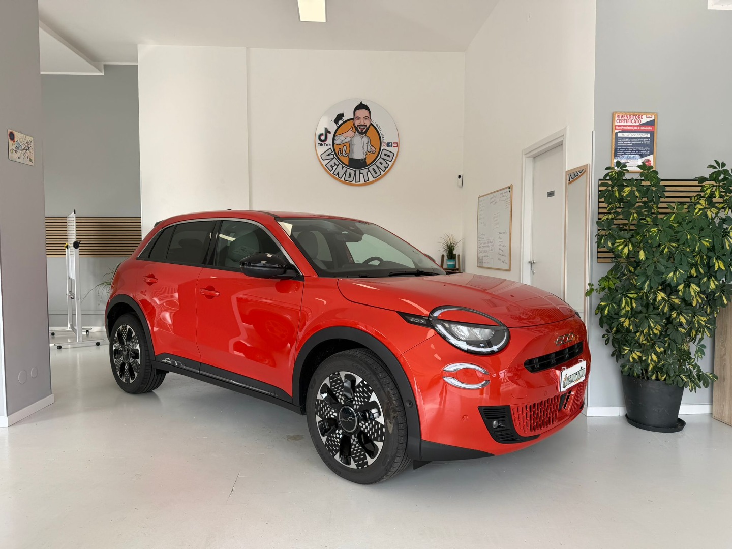 600 Hybrid 110 CV DCT MHEV La Prima - immagine 8