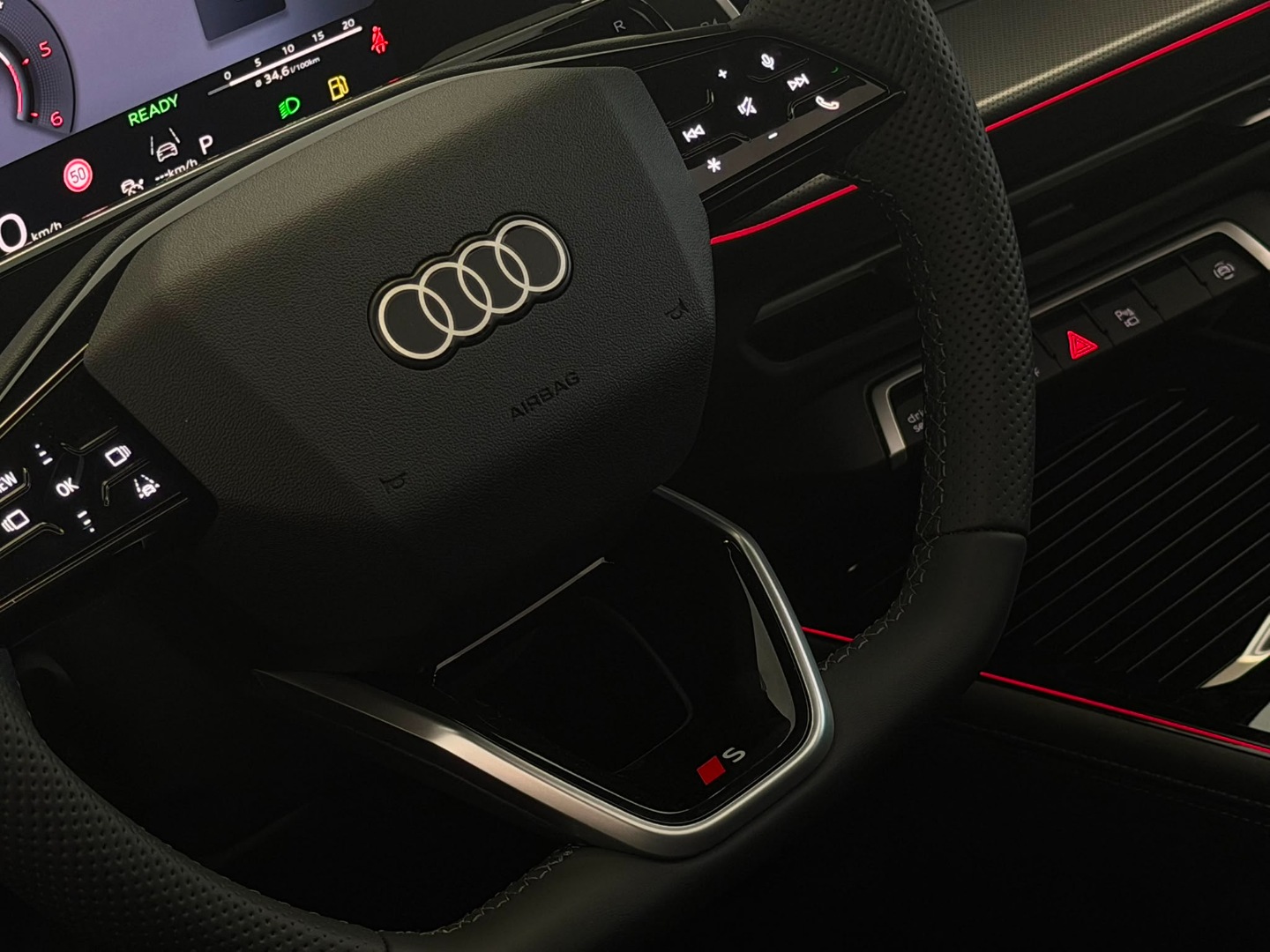 Q3 35 TDI S tronic S line edition BLACK LINE EDITION - immagine 8