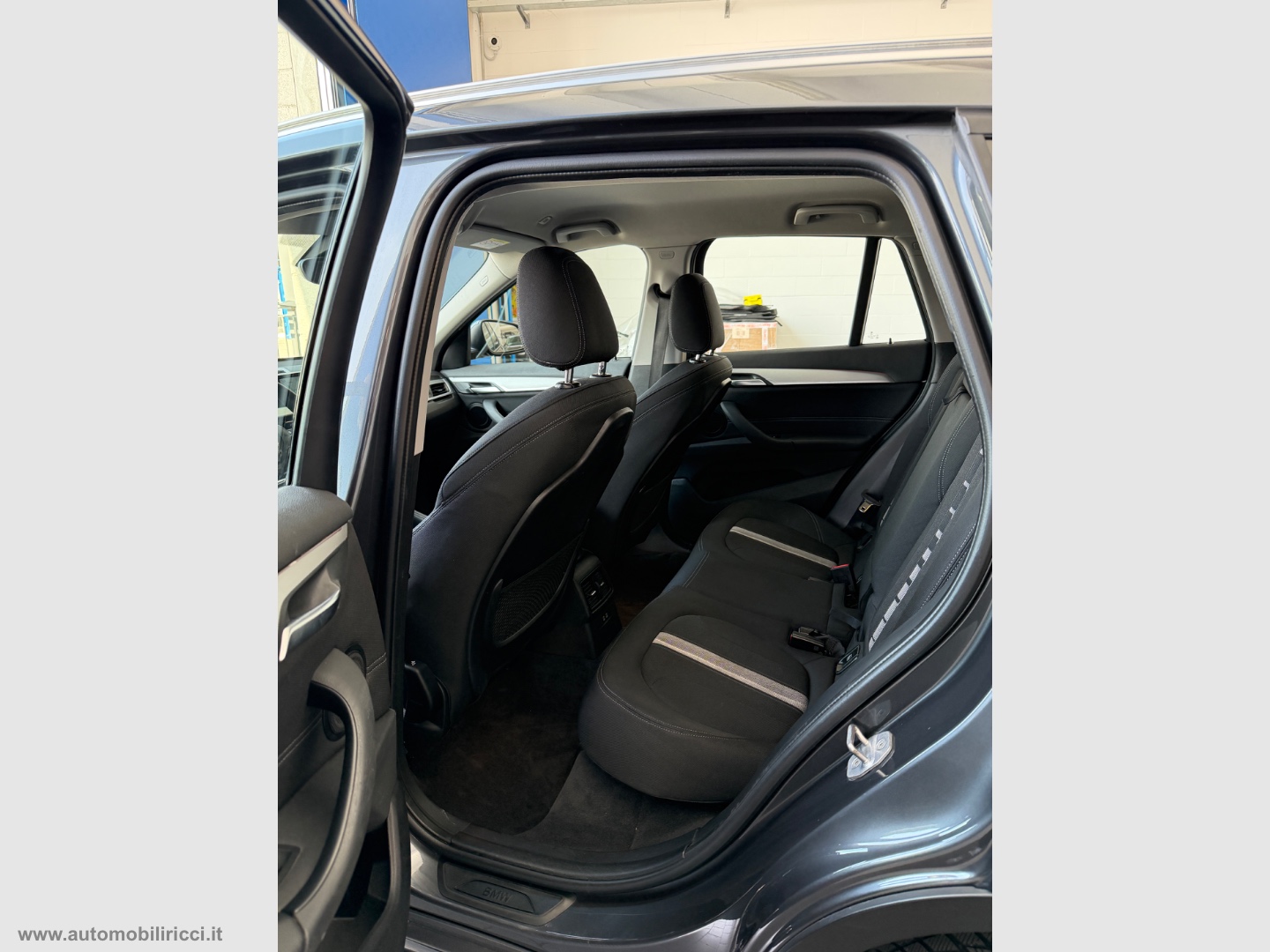 X1 sDrive18i Sport - immagine 8