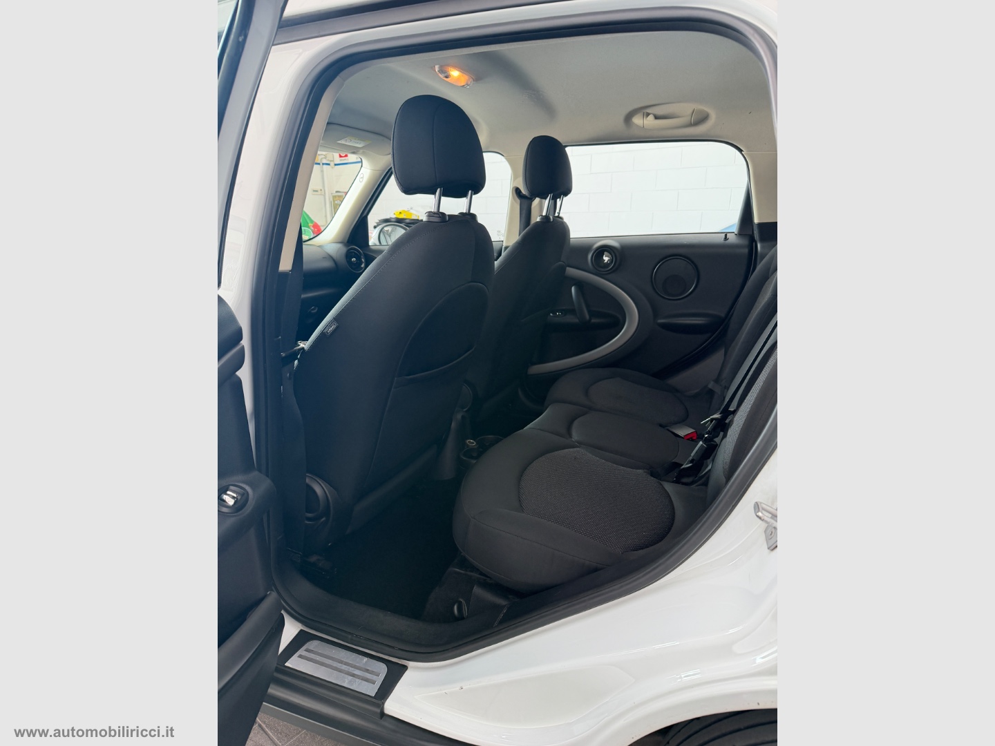 Mini COOPER Countryman - immagine 8