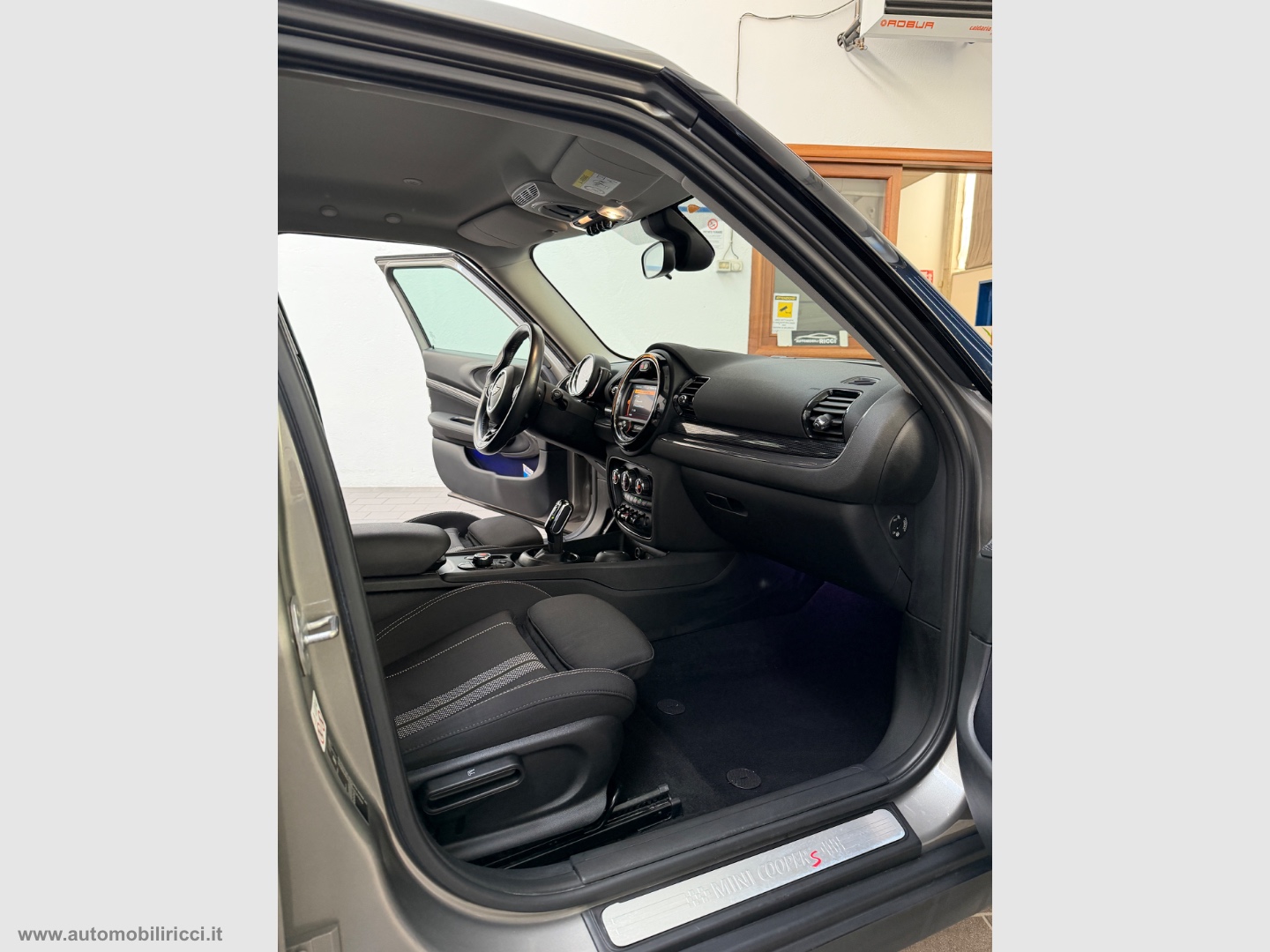 Mini Cooper SD Clubman ALL4 Aut. 4X4 - immagine 8