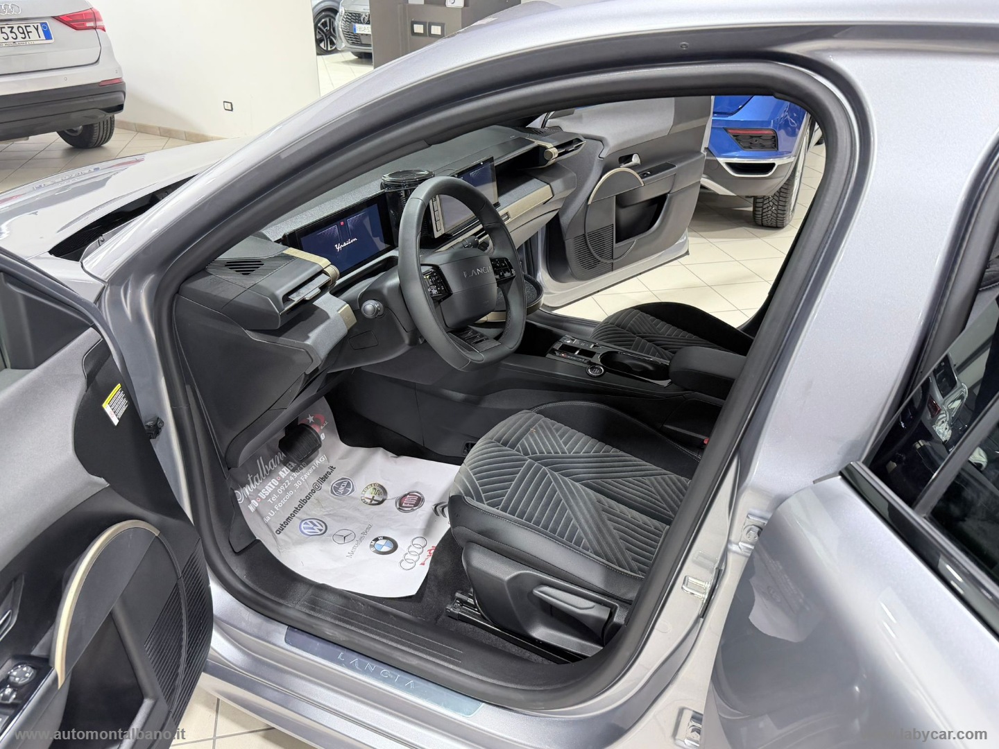 Ypsilon Hybrid e-DCT LX - immagine 8
