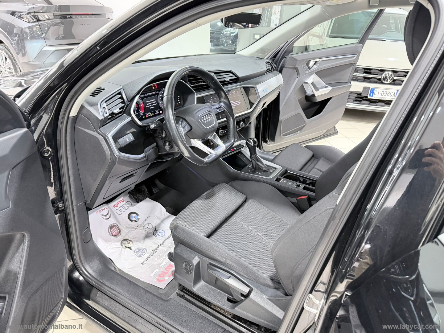 Q3 SPB 35 TDI Business ADVANCED - immagine 8