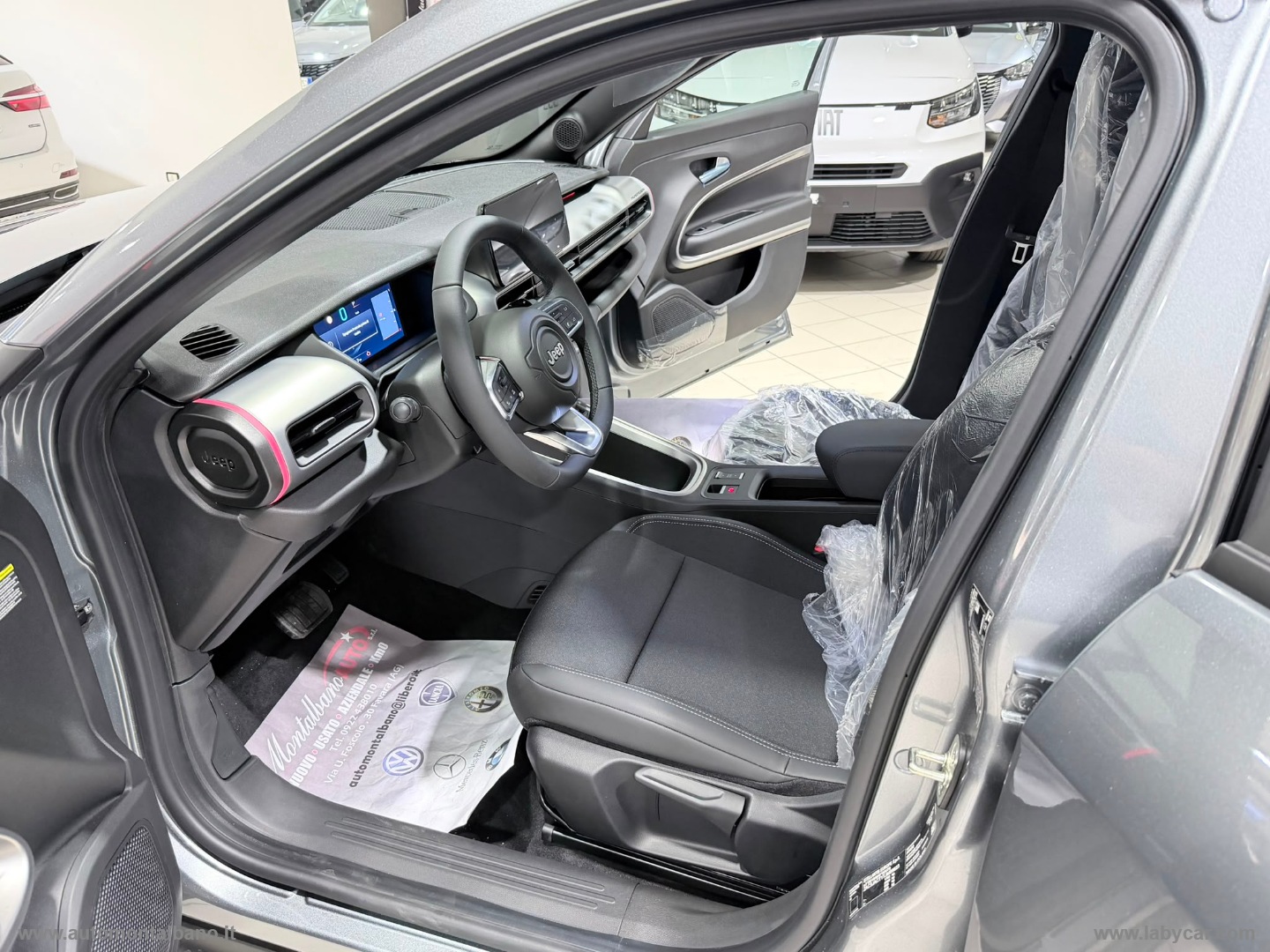 Avenger 1.2 Turbo 110CV e-Hybr. Summit - immagine 8