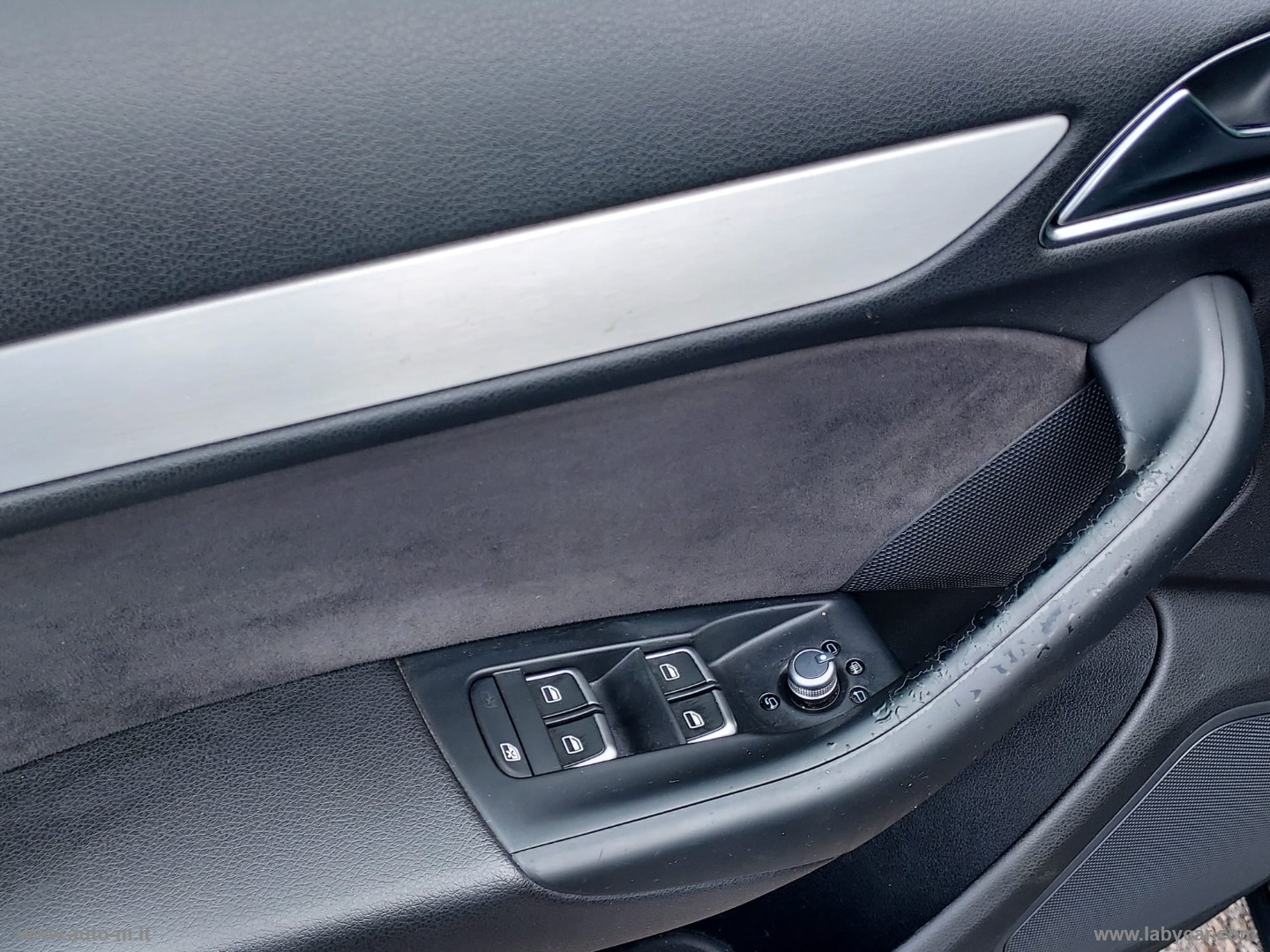 Q3 2.0 TDI S Line Edition - immagine 8