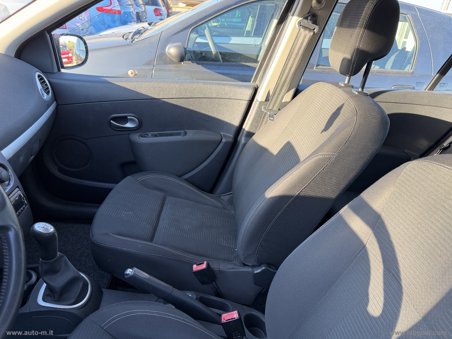 Clio 1.5 dCi 75 CV 5p. Dynamique - immagine 8