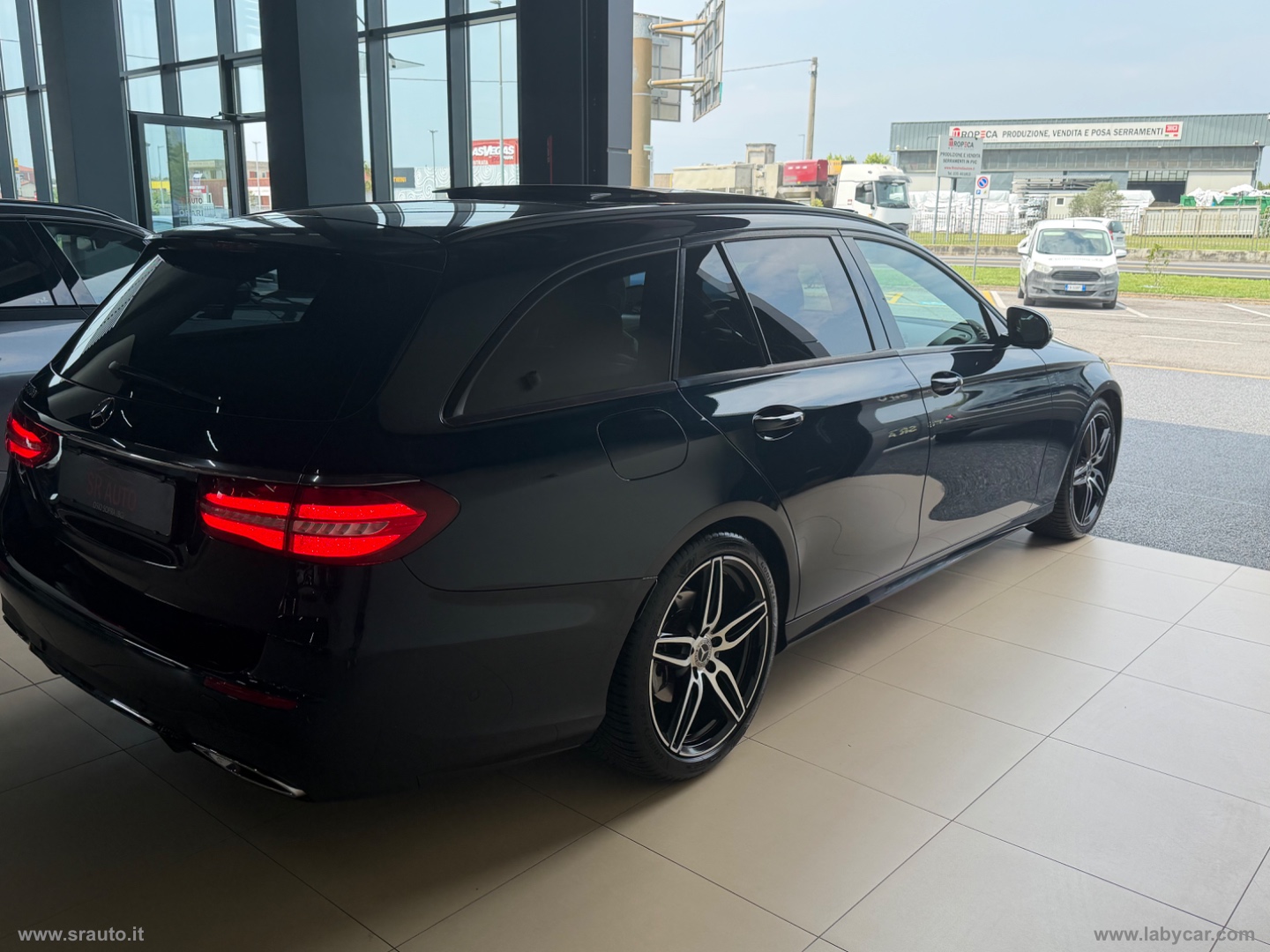 E 220 d S.W. Auto PREMIUM AMG - immagine 8
