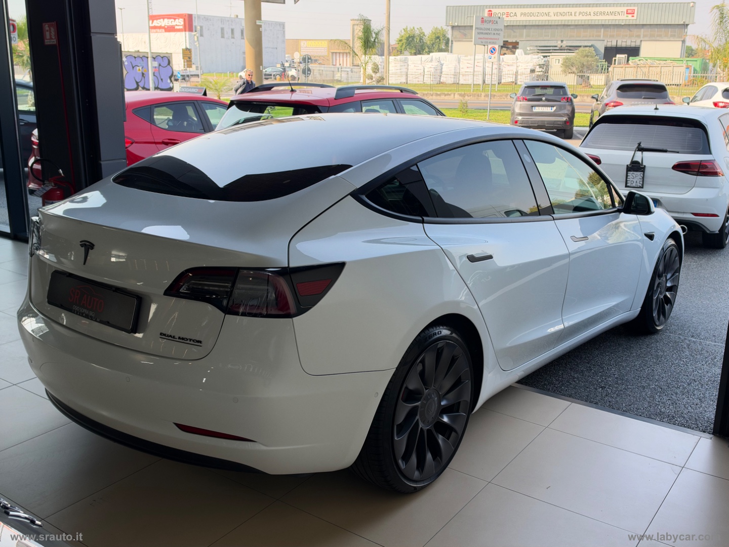 Model 3 Long Range Performance AWD - immagine 8