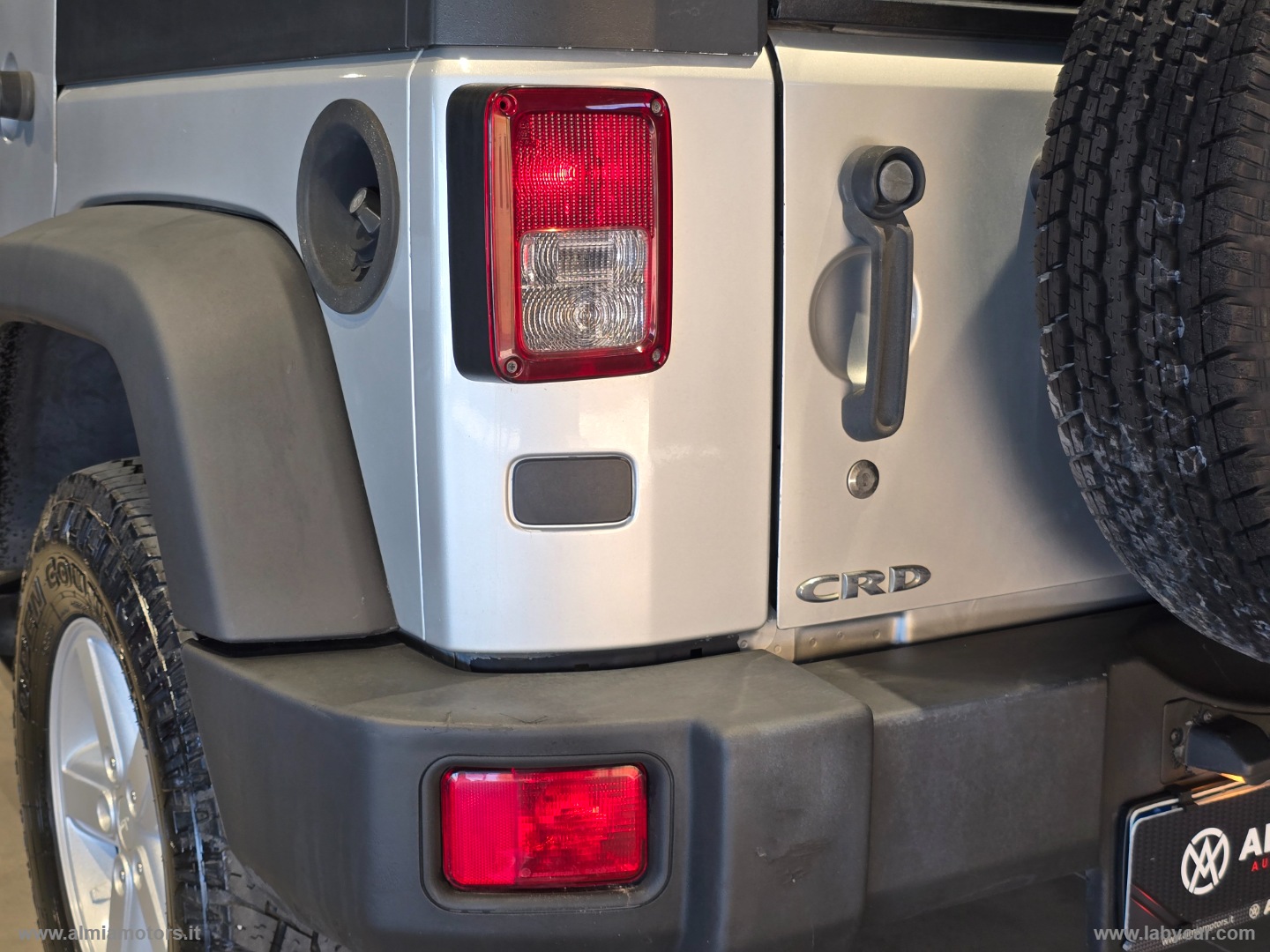 Wrangler Unlimited 2.8 CRD Sport Auto - immagine 8