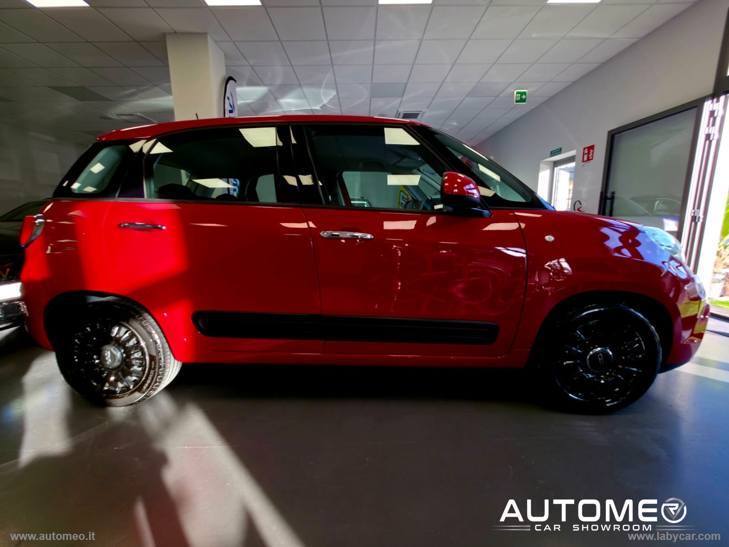 500L 1.4 95 CV S&S Mirror KM CERTIFICATI - immagine 8