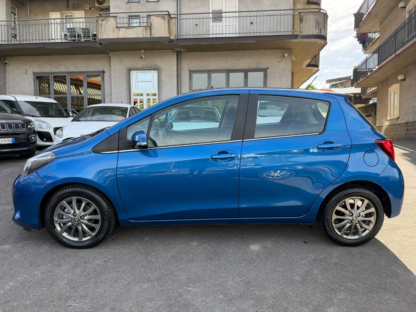 Yaris 1.4 D-4D 5p. Lounge - immagine 8