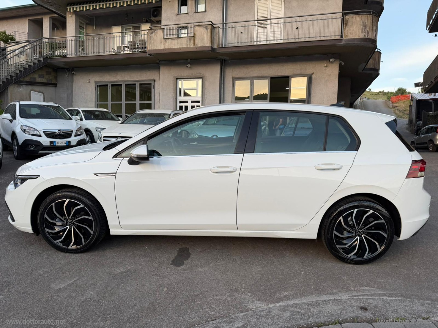 Golf 2.0 TDI DSG SCR Style - immagine 8