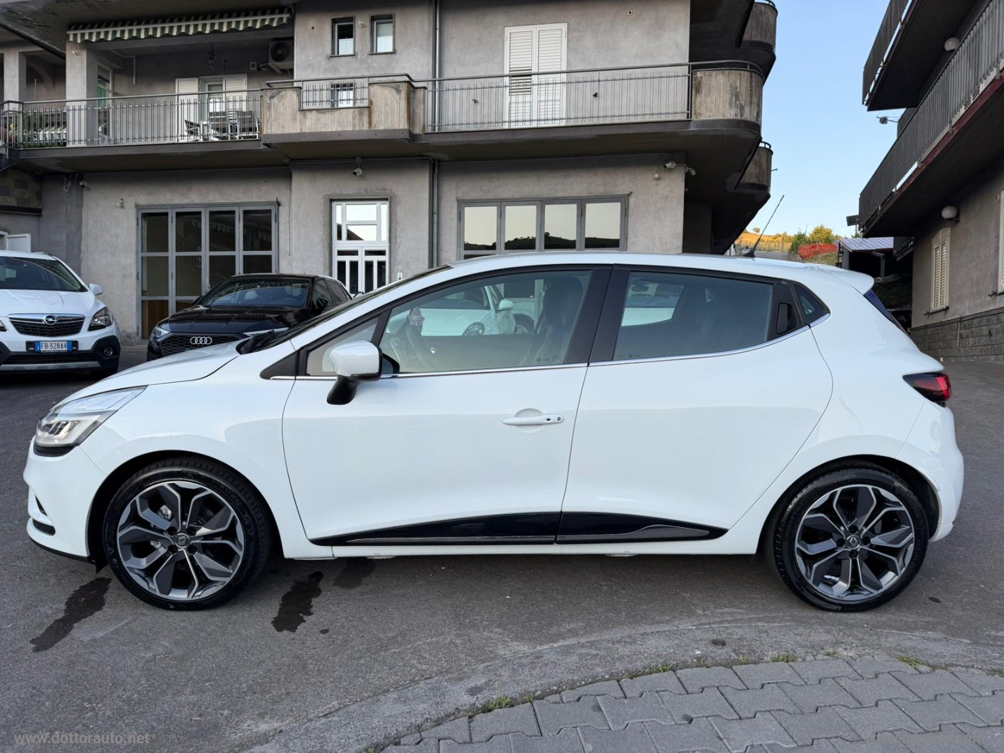 Clio dCi 8V 90 CV S&S 5p. Energy Excite - immagine 8