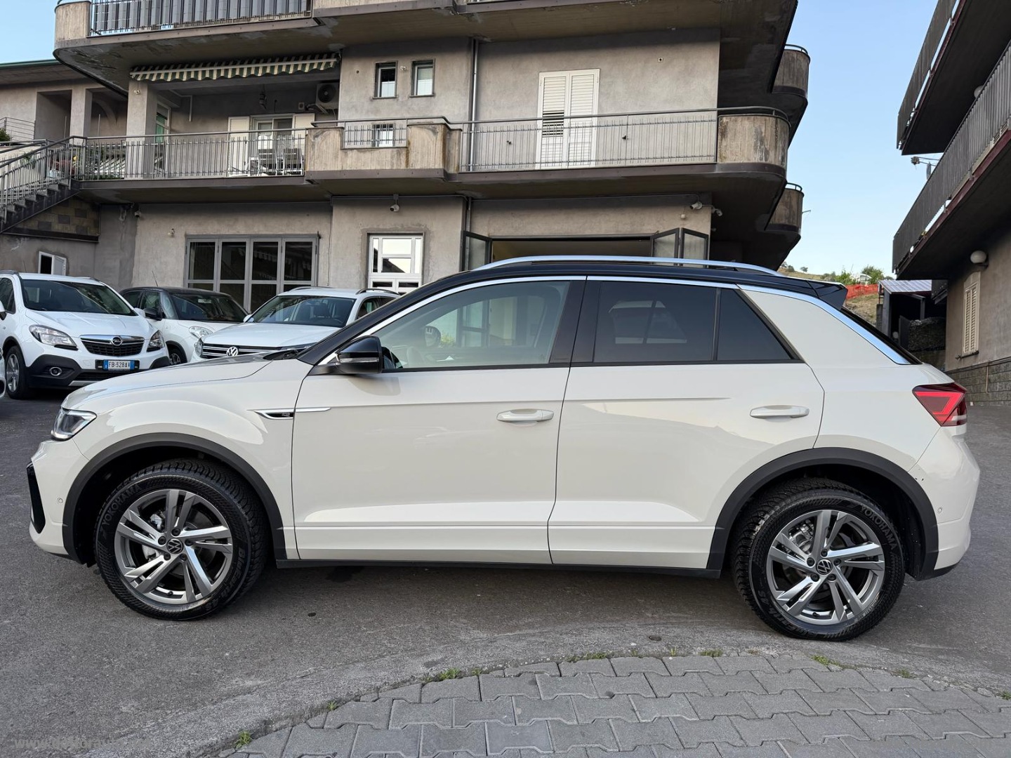 T-Roc 2.0 TDI SCR R-Line - immagine 8