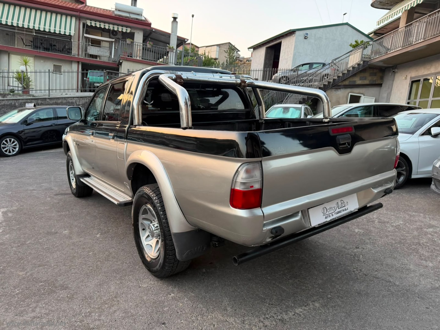 L200 2.5 TDI 4WD DC Pick-up GLS - immagine 8