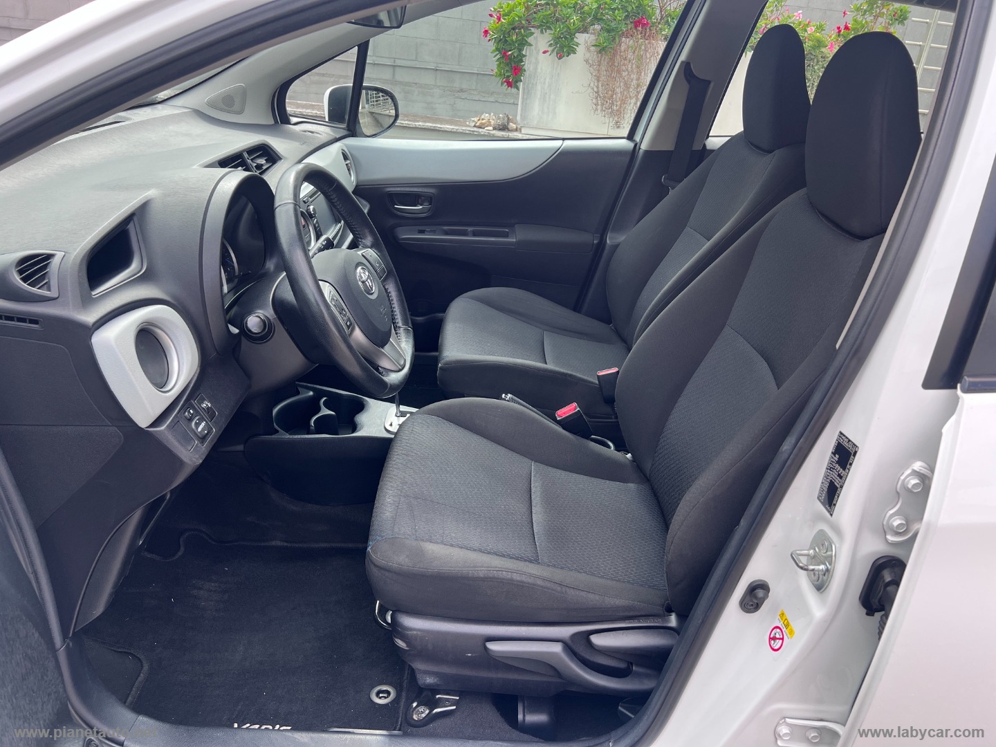 Yaris 1.5 Hybrid 5p. Active - immagine 8