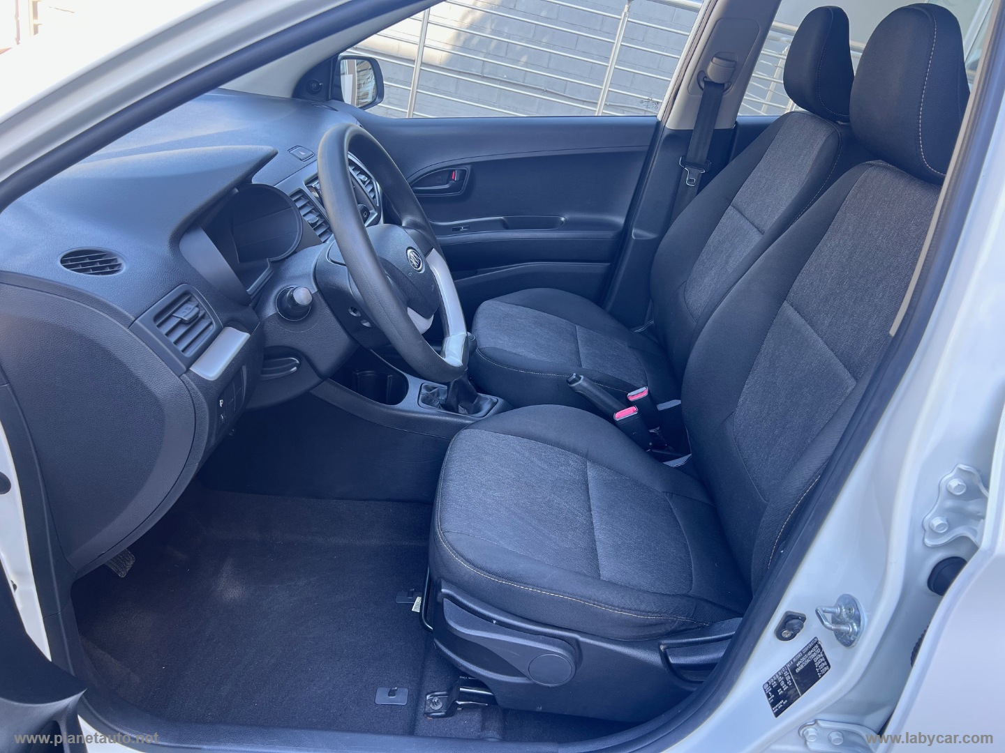 Picanto 1.0 12V 5p. Easy - immagine 8
