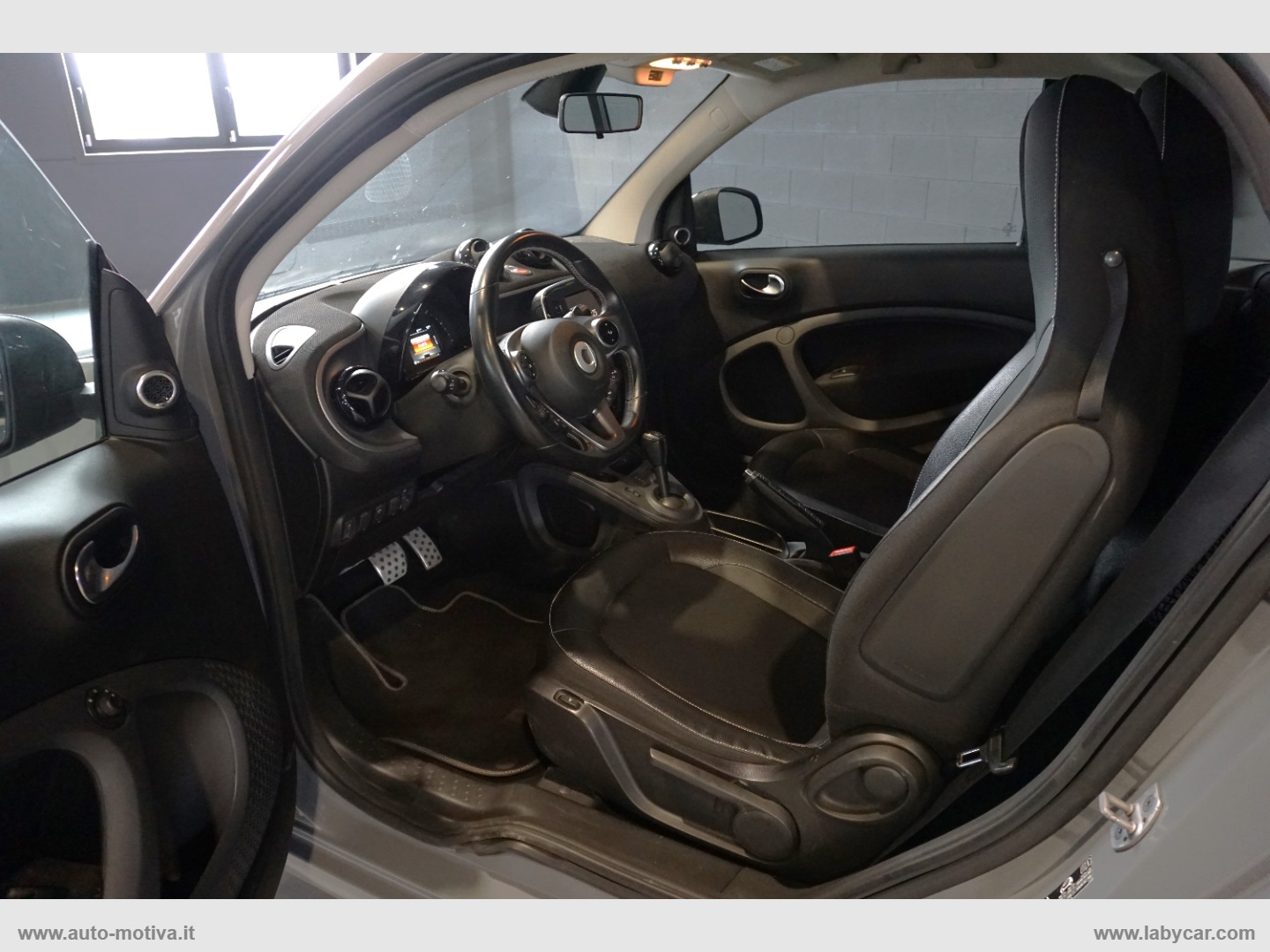 fortwo BRABUS 0.9 Turbo twinamic - immagine 8