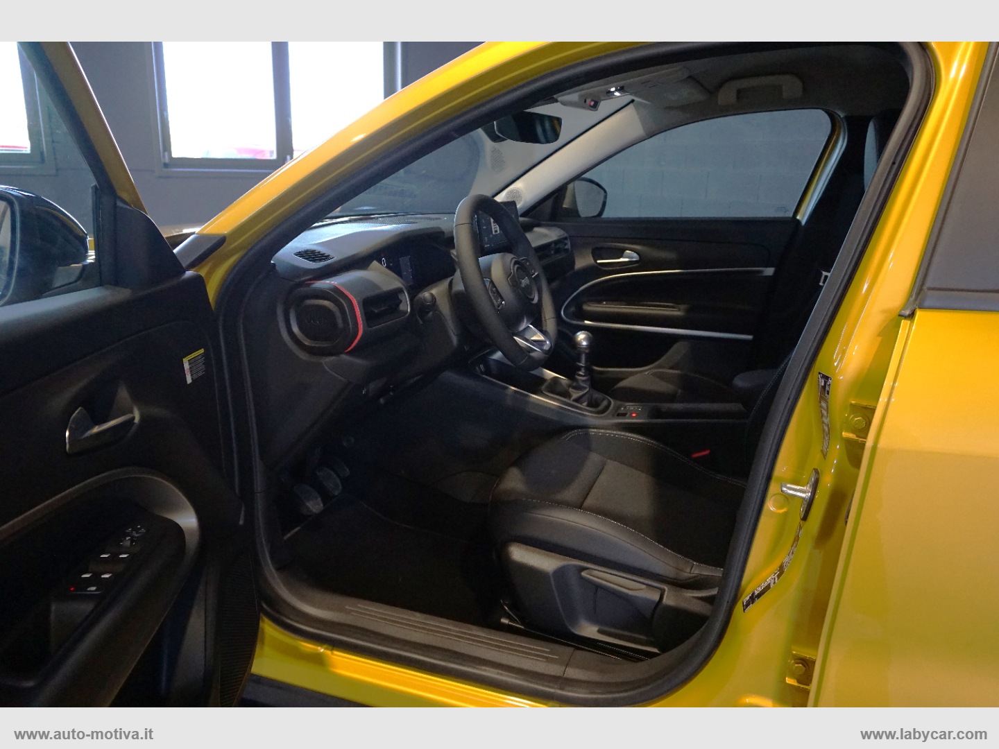 Avenger 1.2 Turbo 100 CV Summit - immagine 8